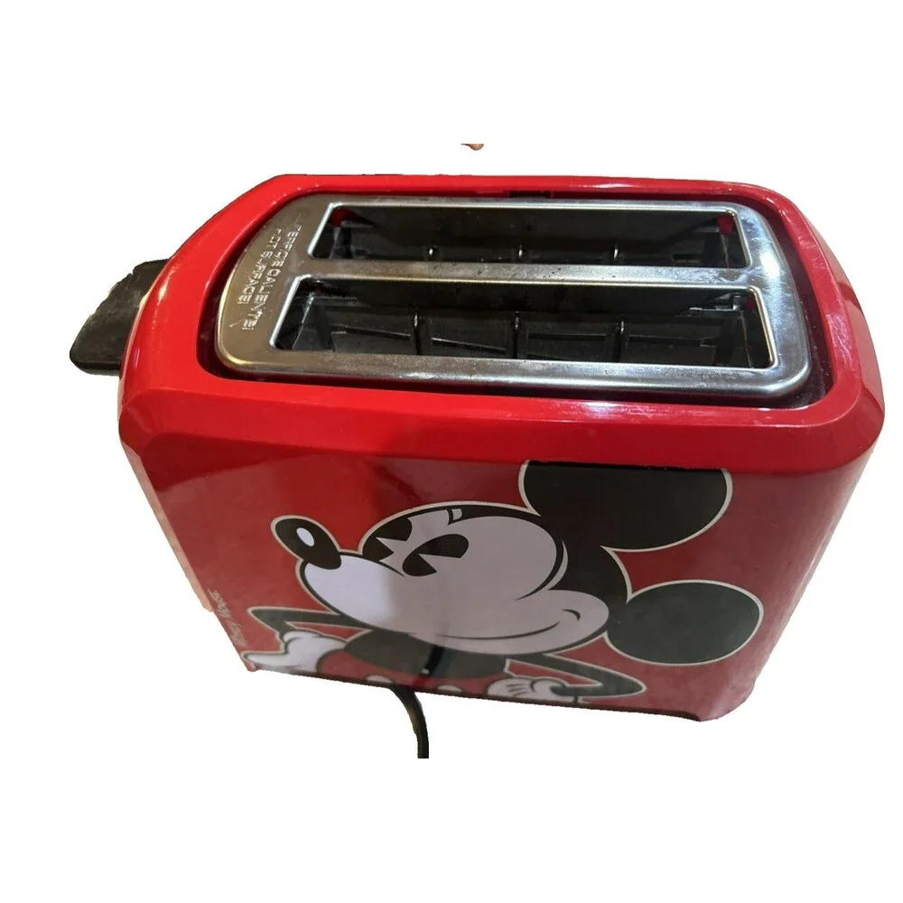 Disney this red